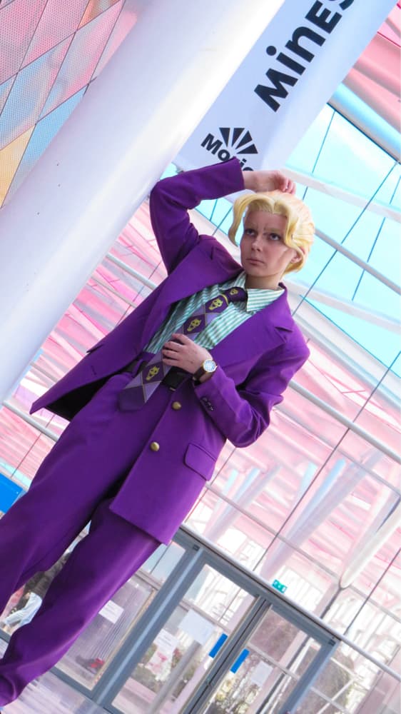 Kira Yoshikage - Photo 5