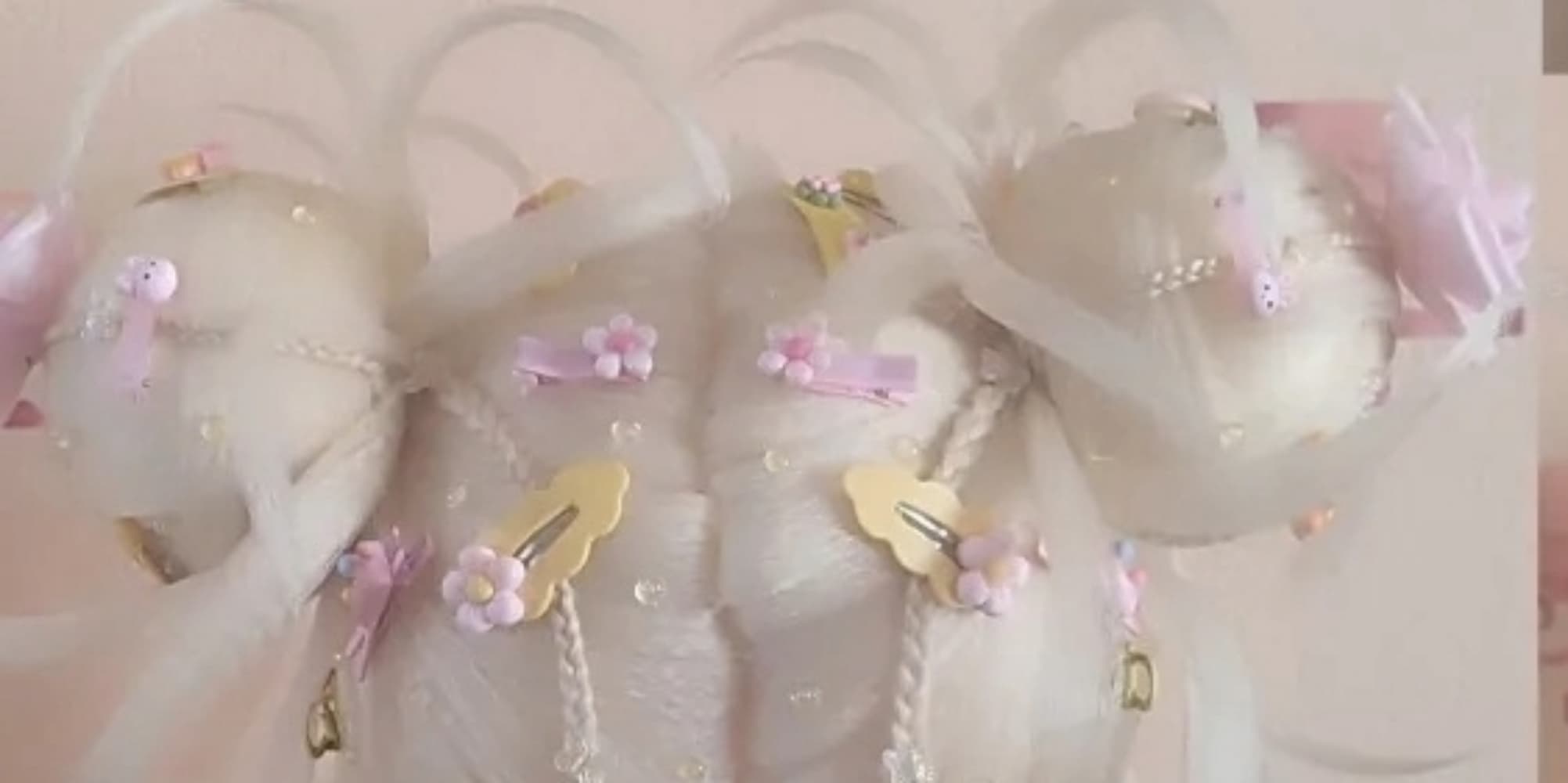 Make a wig with buns