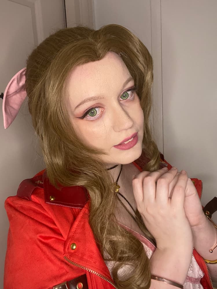 Aerith FF7R V1 - Photo 5