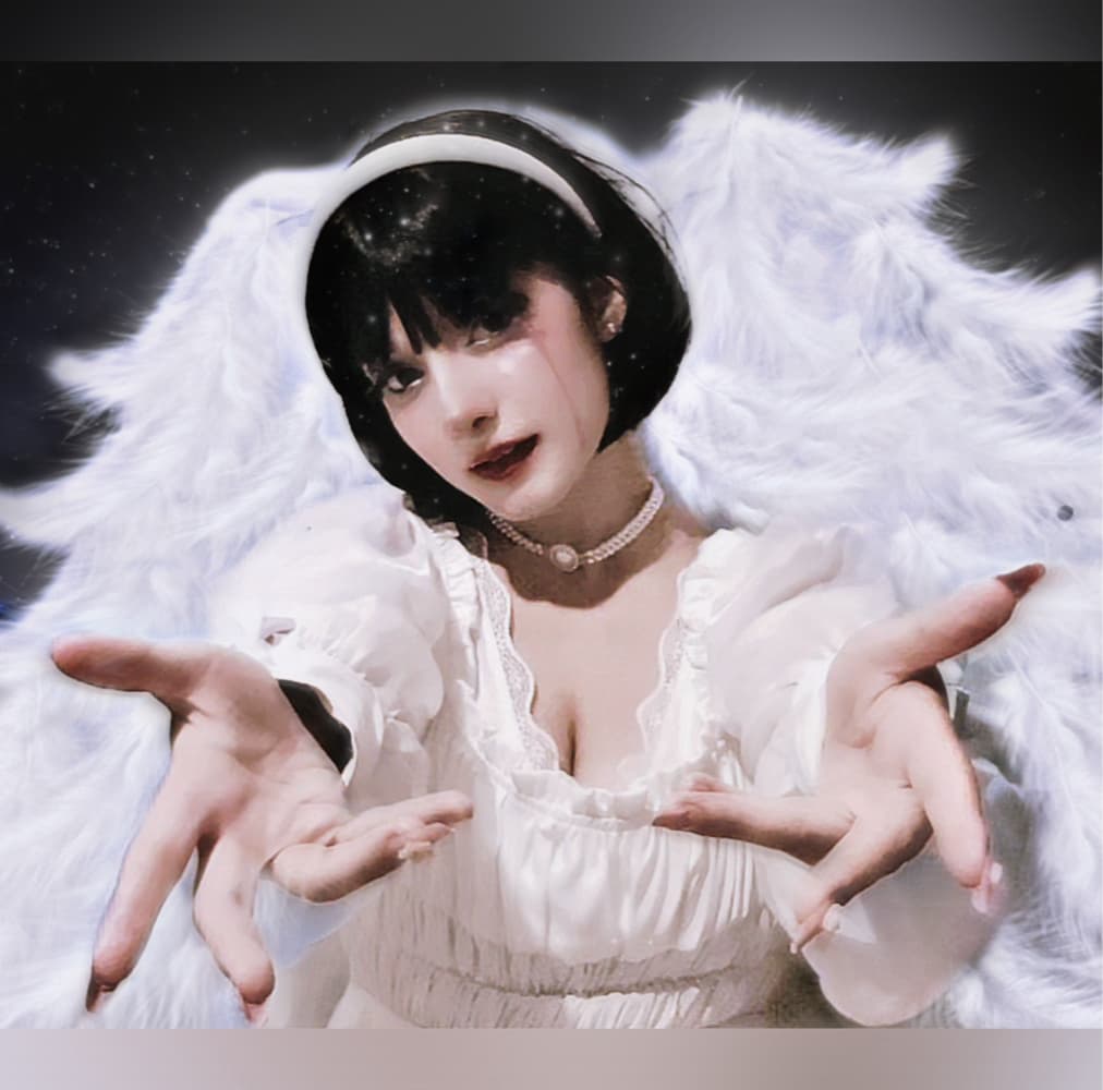 Sua {Alien Stage} - Alien Stage cosplay photoshoot cover