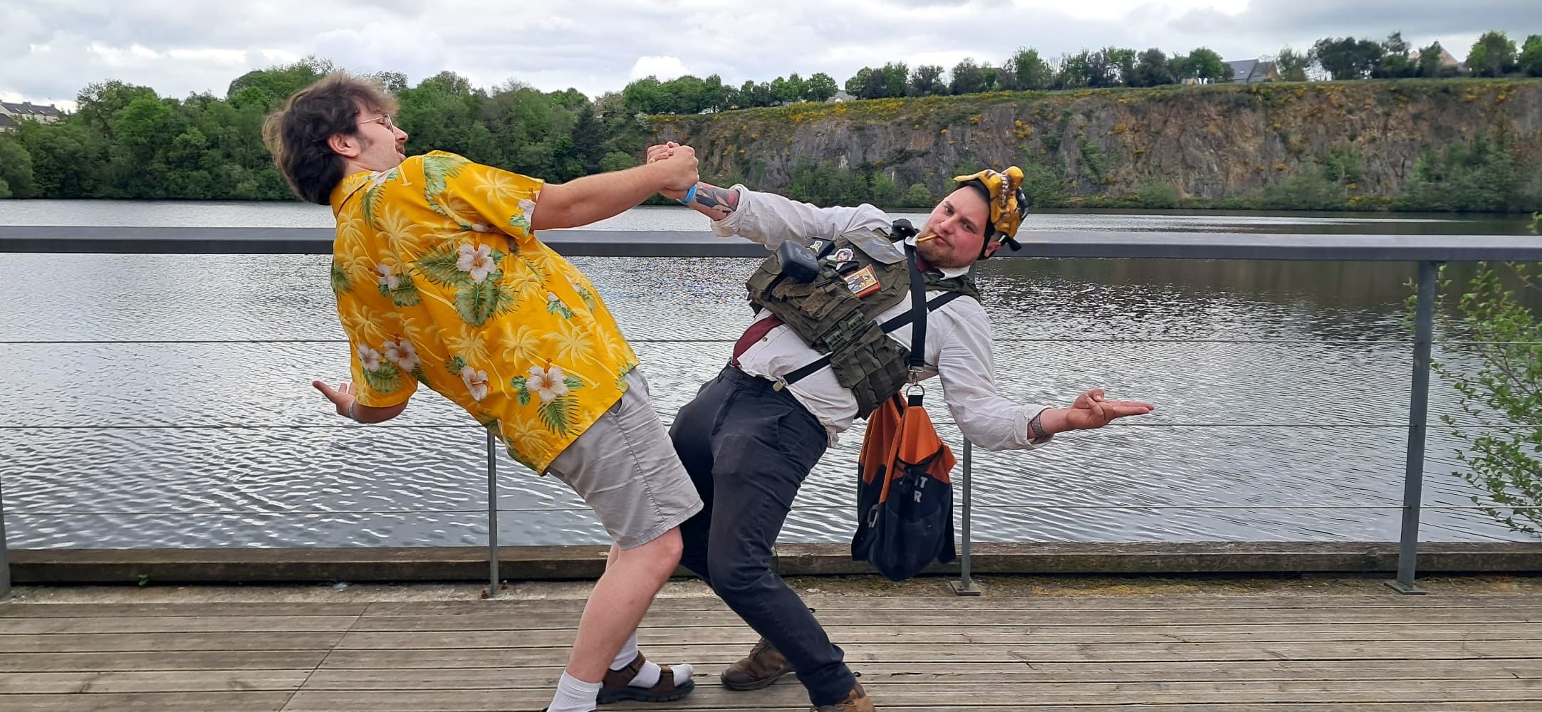 Wolf (golden mask) - Photo 32