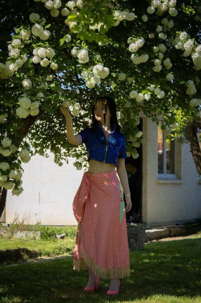 Robin in garden - Photo 9