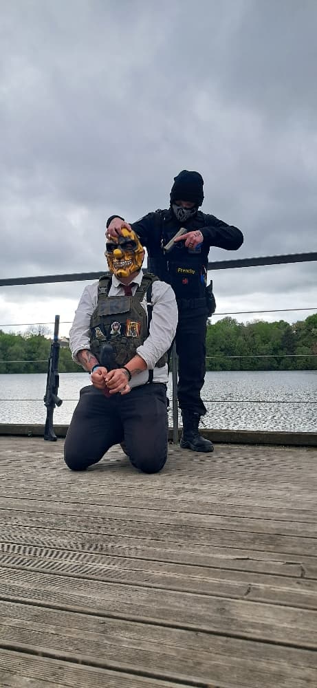 Wolf (golden mask) - Photo 14