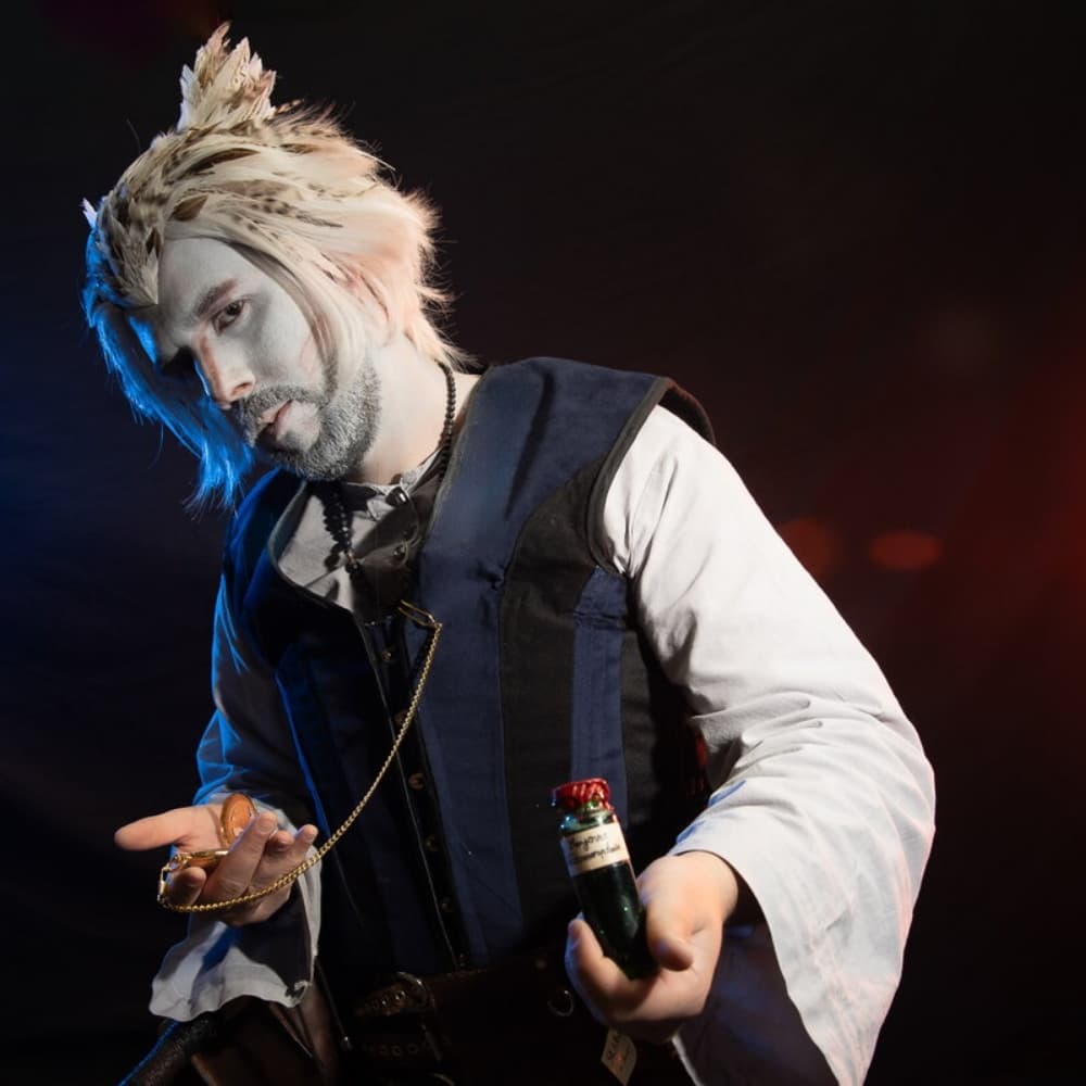 Salomon.G.Stolas - Helluva Boss cosplay photoshoot cover