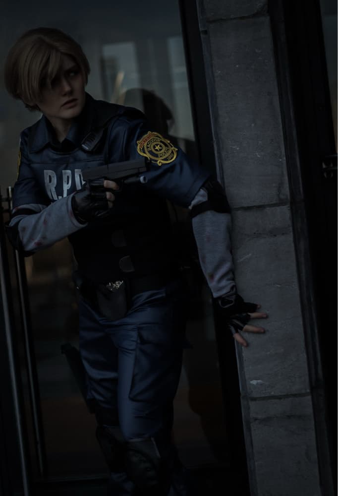 Leon S. Kennedy Re2 - Photo 10