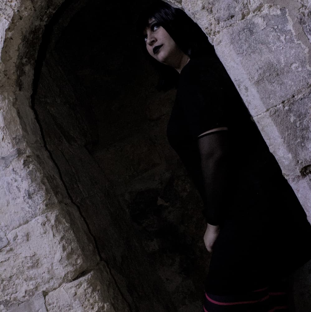 Mavis - Hotel Transylvania cosplay photoshoot cover