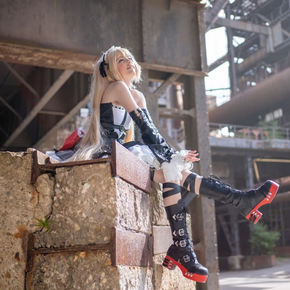 Marie Rose  - Dead or Alive cosplay photoshoot cover