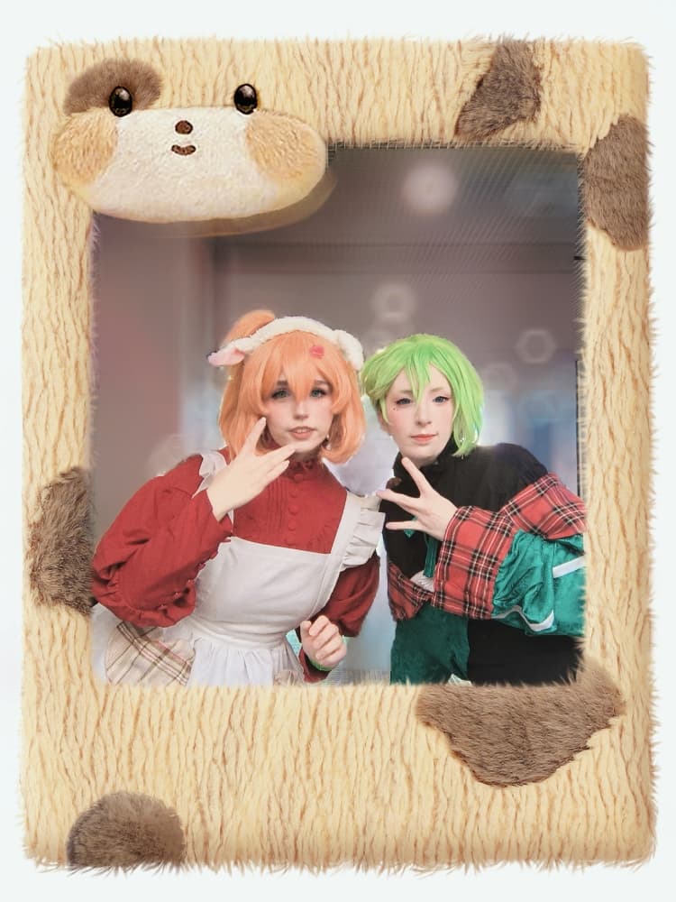 Reina and freija - Photo 4