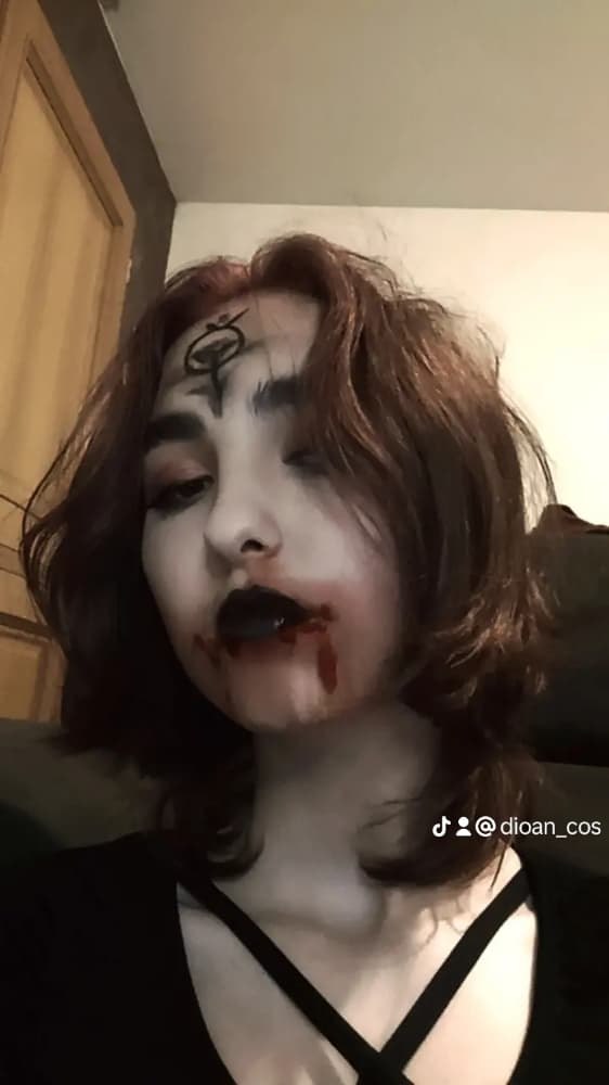 Daniela Dimitrescu  - Photo 4