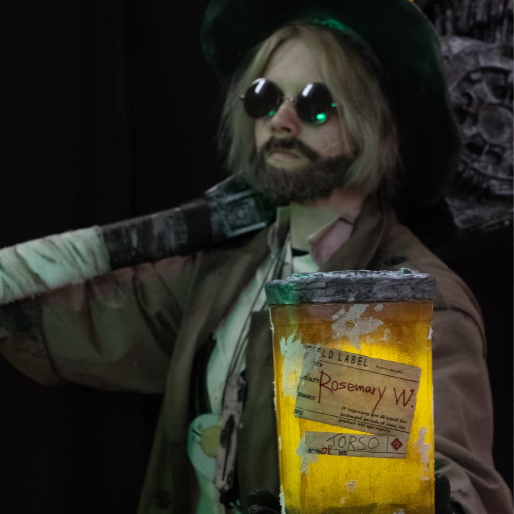 Bernay geek - Original character cosplay photoshoot cover