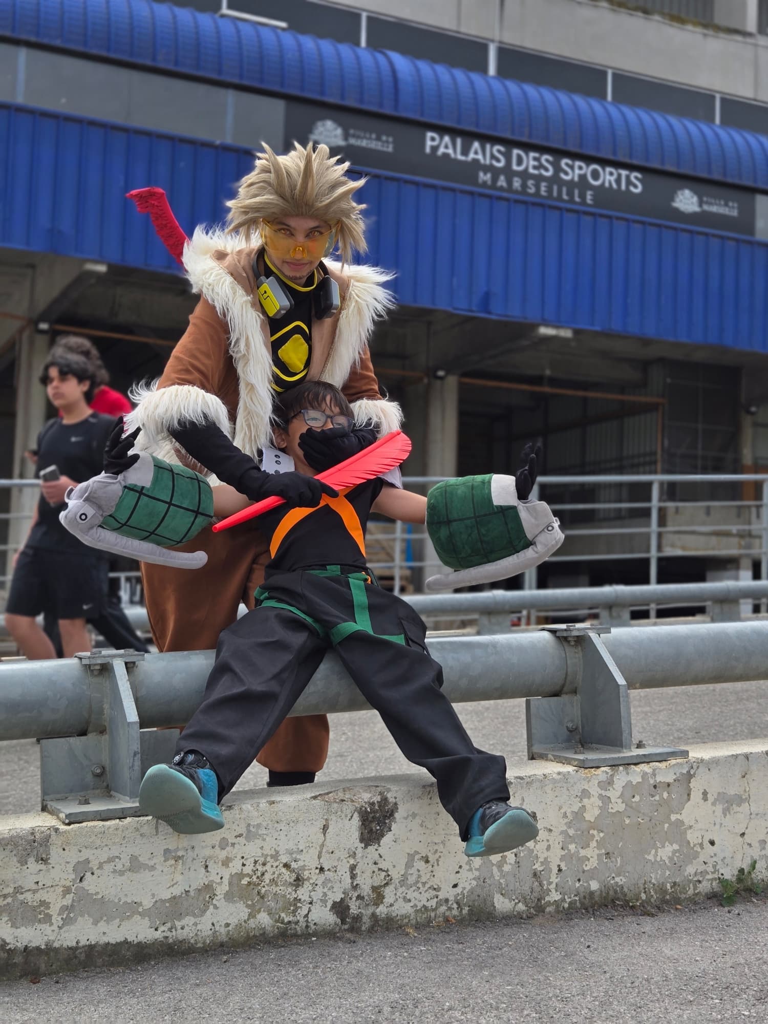 Hawks et mini bakugo - Photo 33