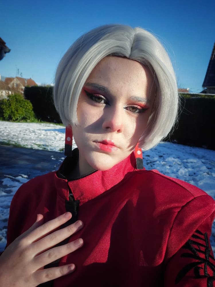 IzanaKurokawaOutside - Photo 2