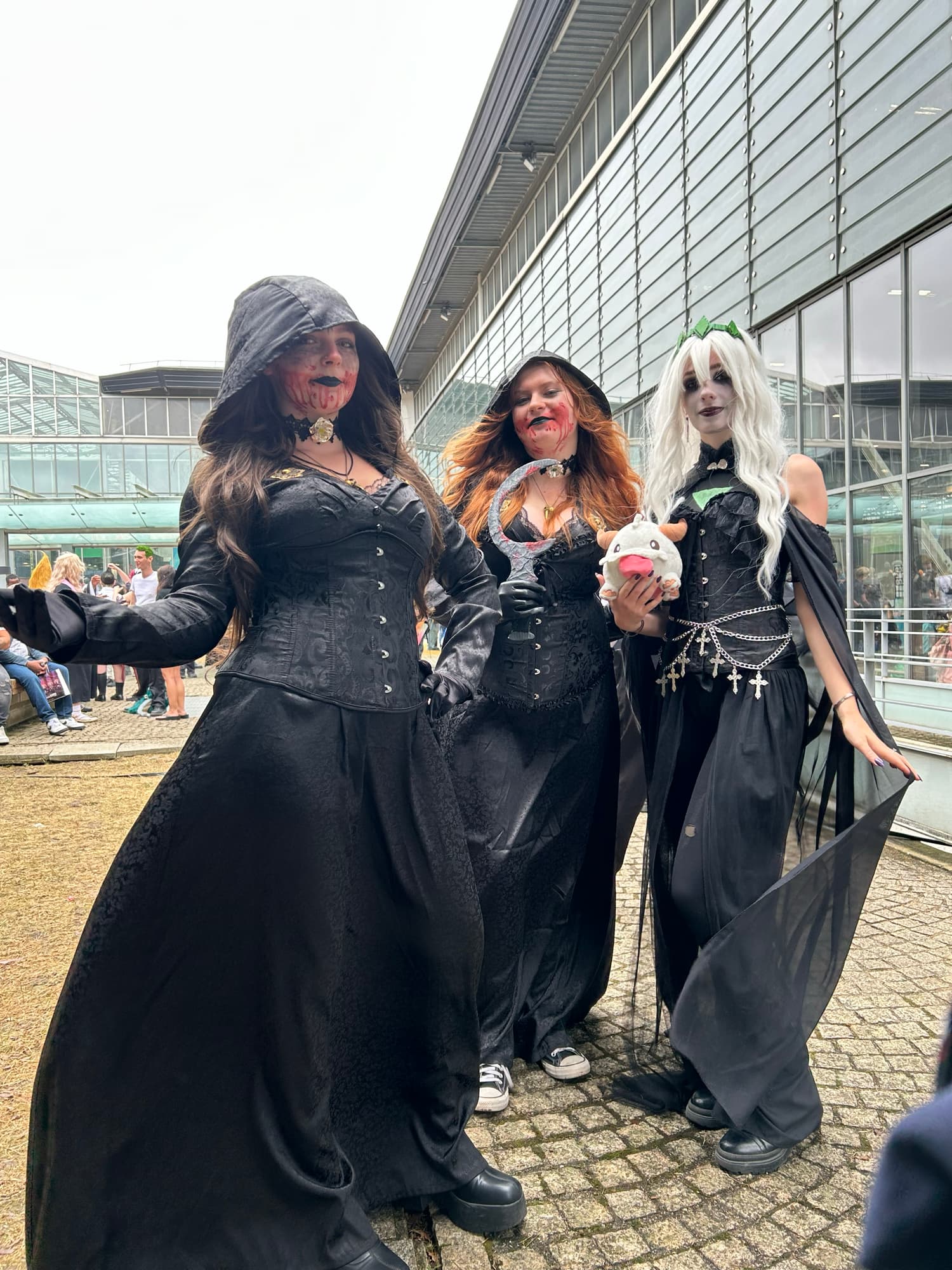 Daniela Dimitrescu 2 - Photo 13