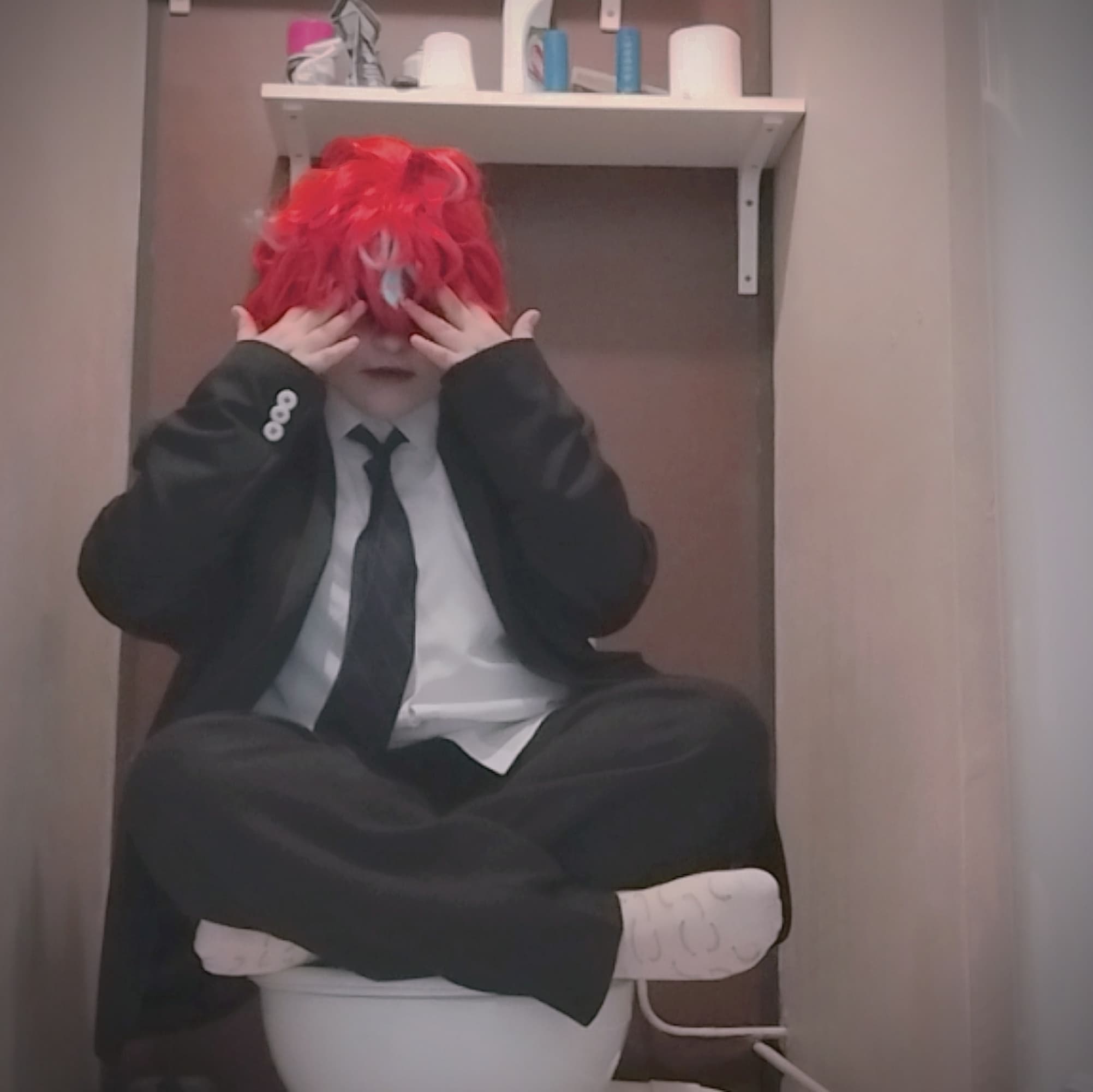 Doppo toilette scene - Photo 2