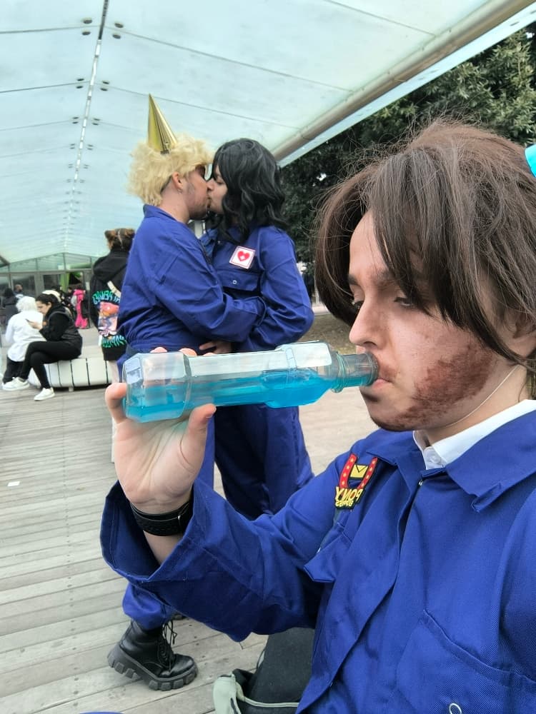 Mouthwashing PM - Photo 2