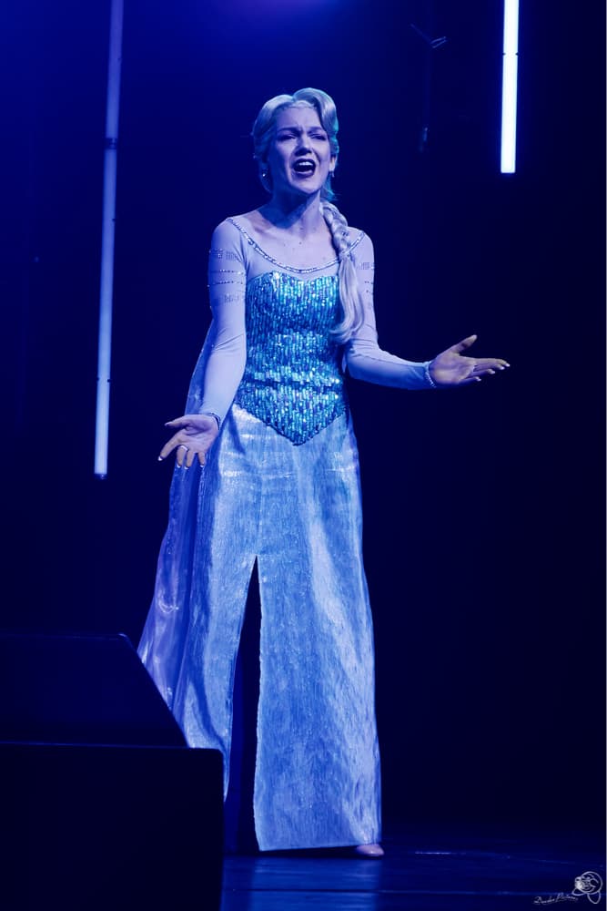 Show Cosplay - Photo 4