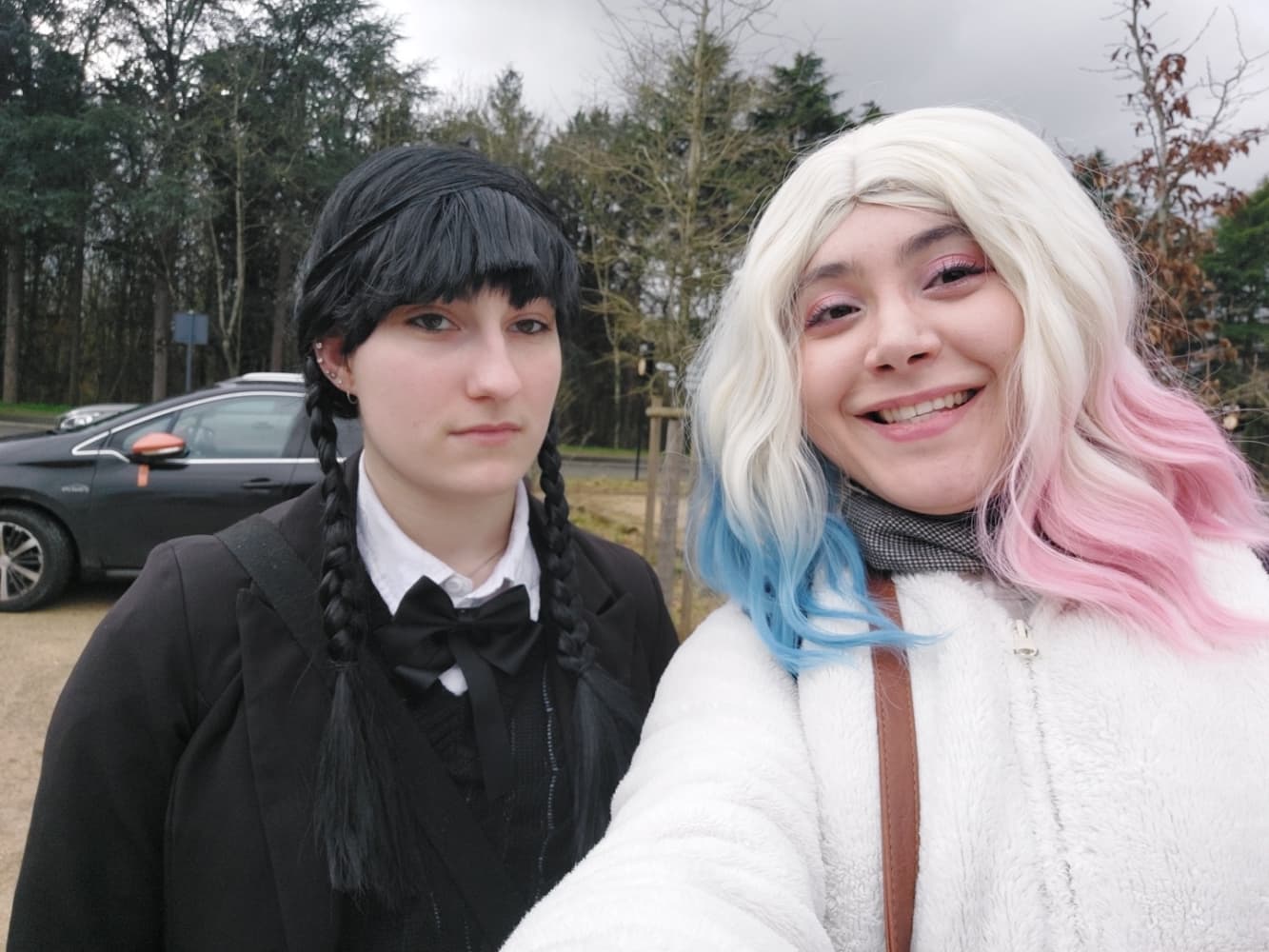 Enid et Mercredi - Photo 1