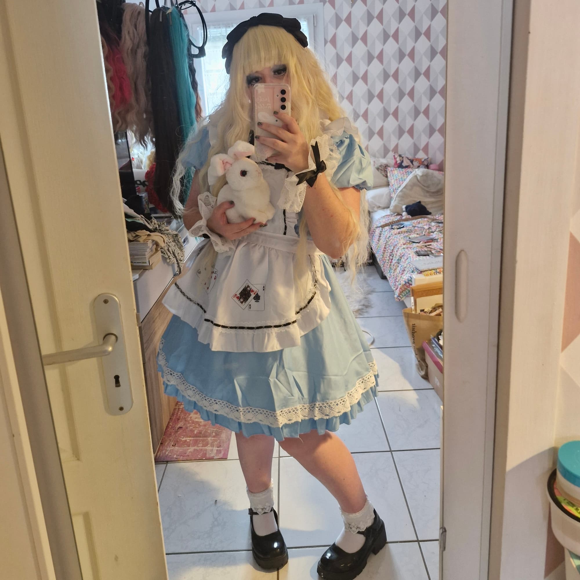 Alice 2024 - Alice in Wonderland cosplay photoshoot cover
