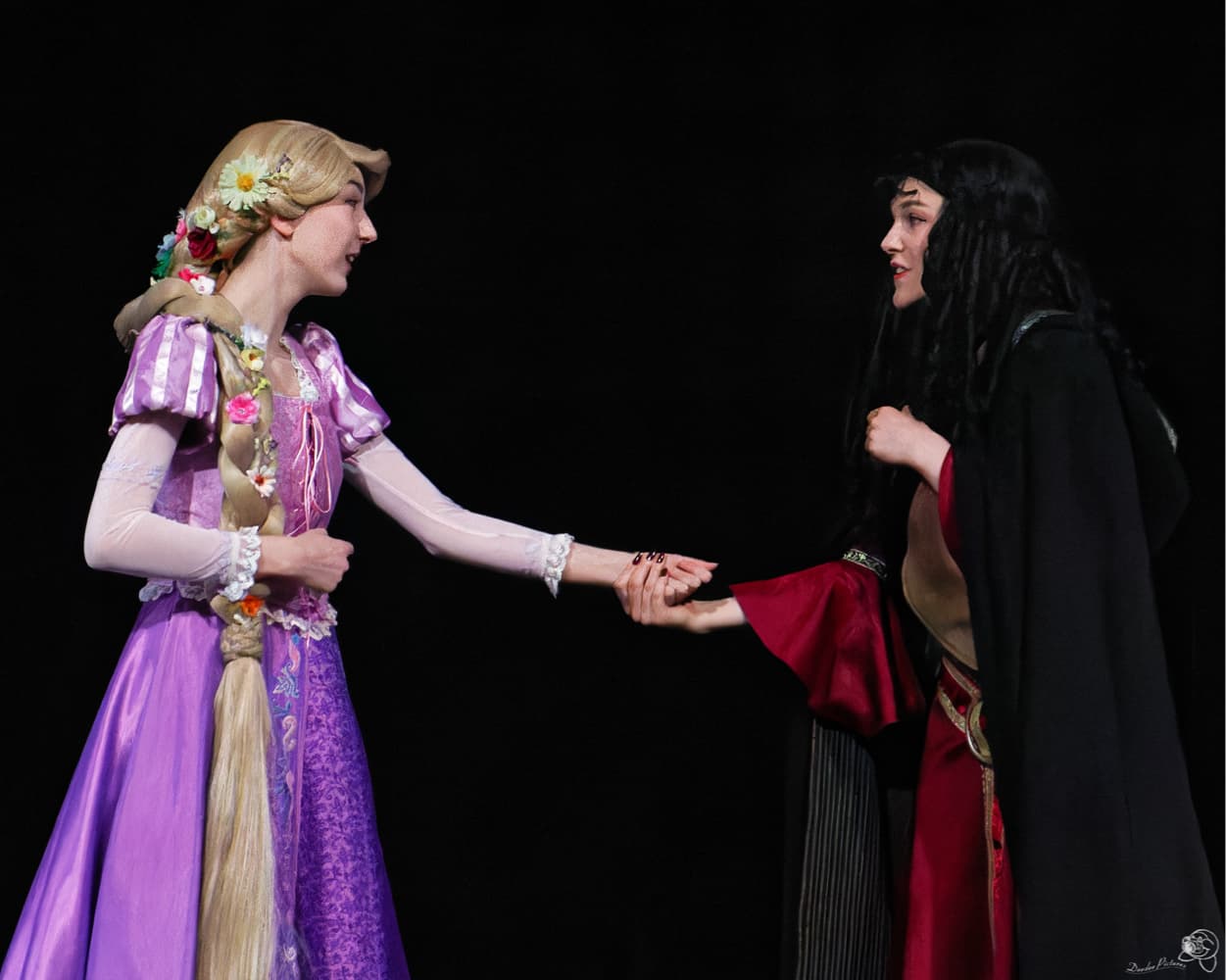 Show Cosplay  - Photo 3