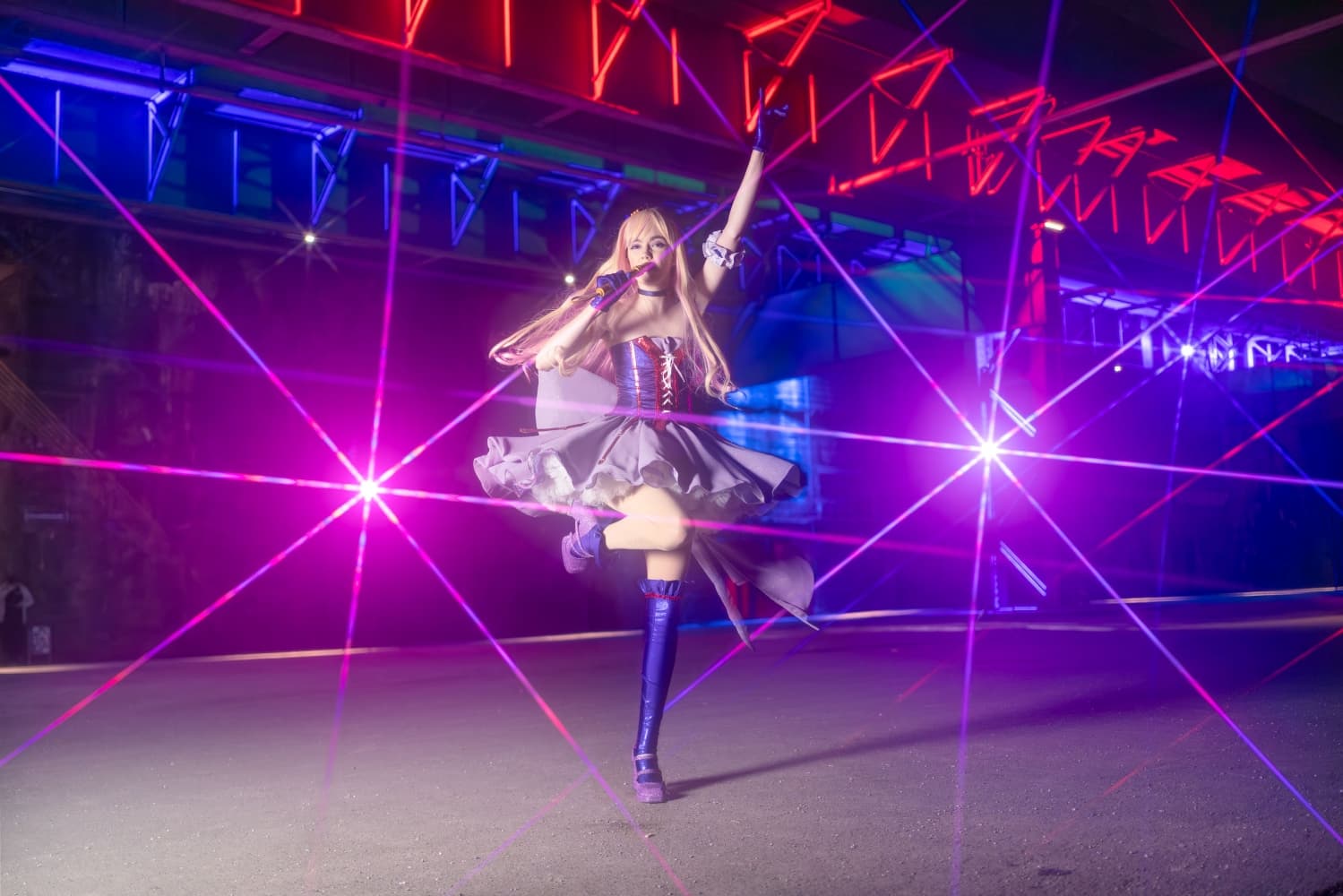 Sheryl Nome -Lion- - Photo 11