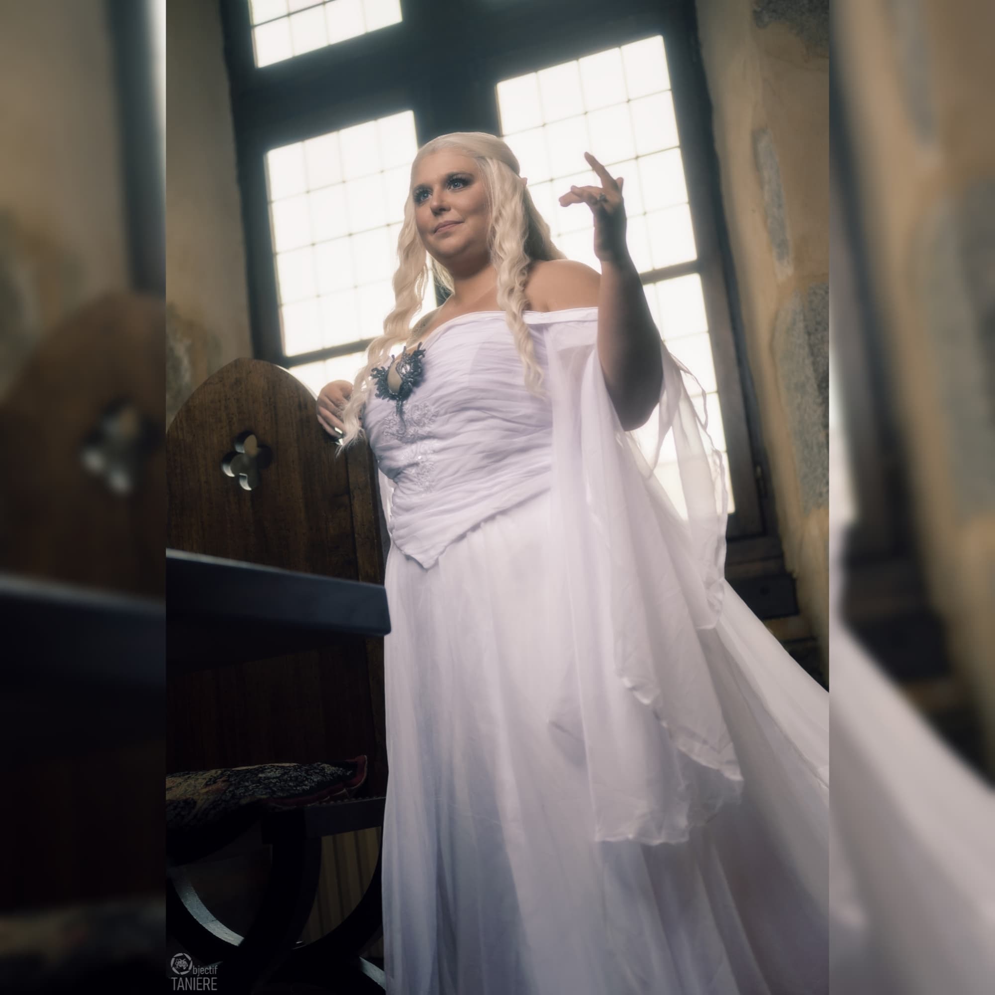 Galadriel - The Lord of the Rings cosplay photoshoot cover