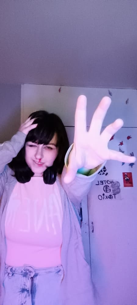 Maxine Caulfield  - Photo 2