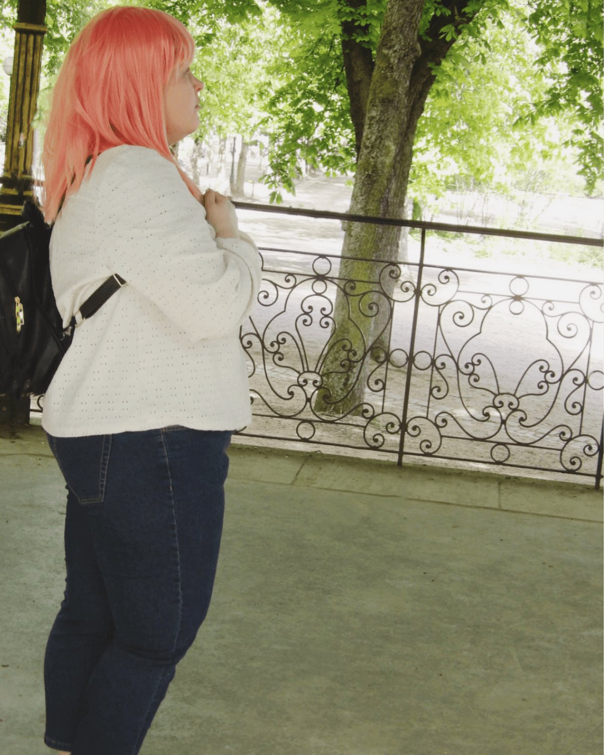 Yuki a sign of affection  - Photo 1