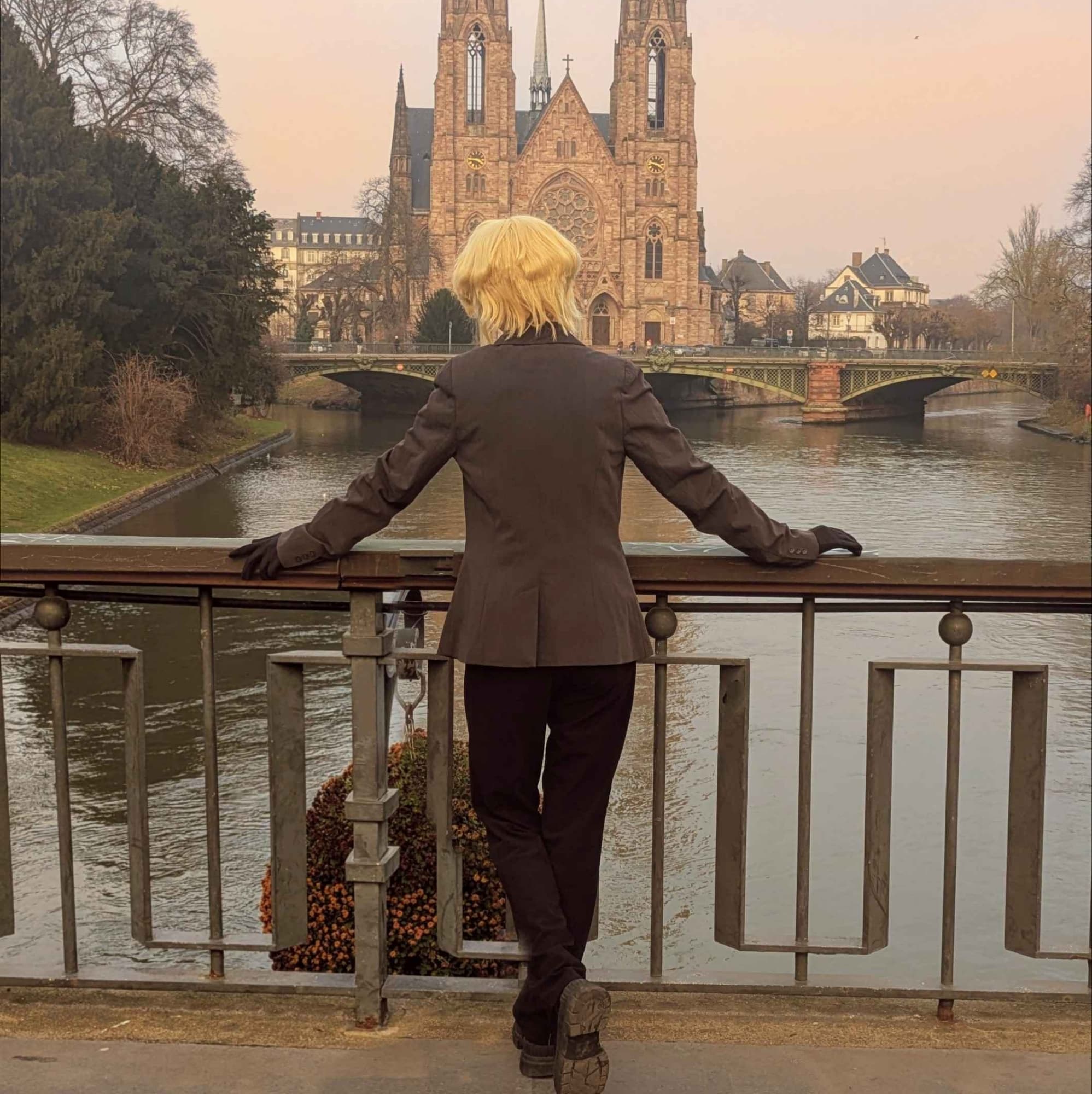 William James Moriar - Moriarty the Patriot cosplay photoshoot cover