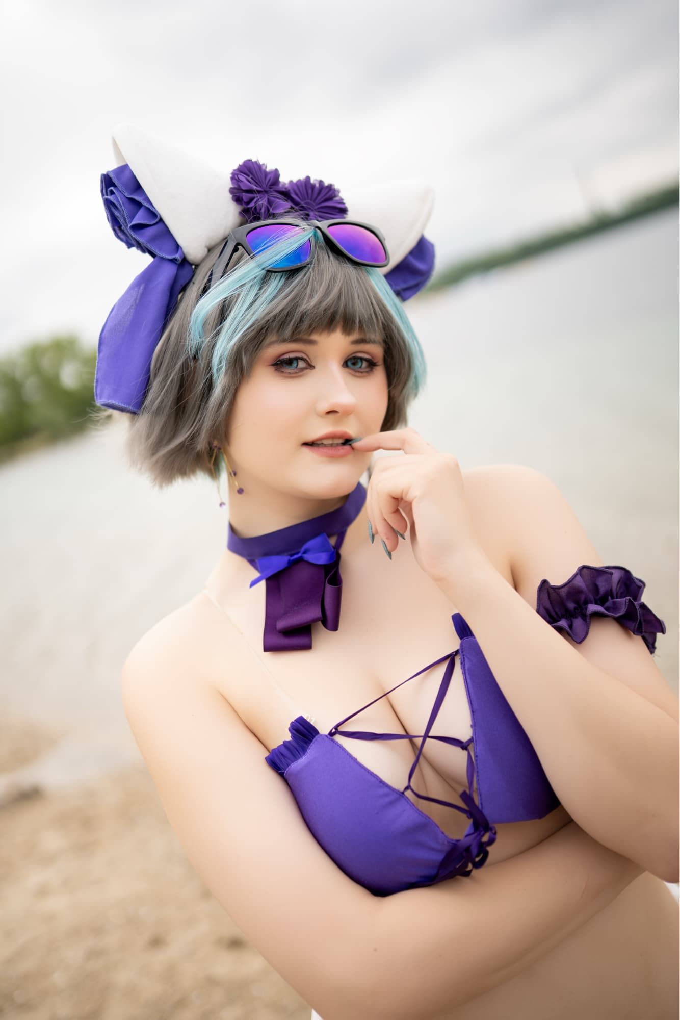 Bikini Cheshire - Photo 11