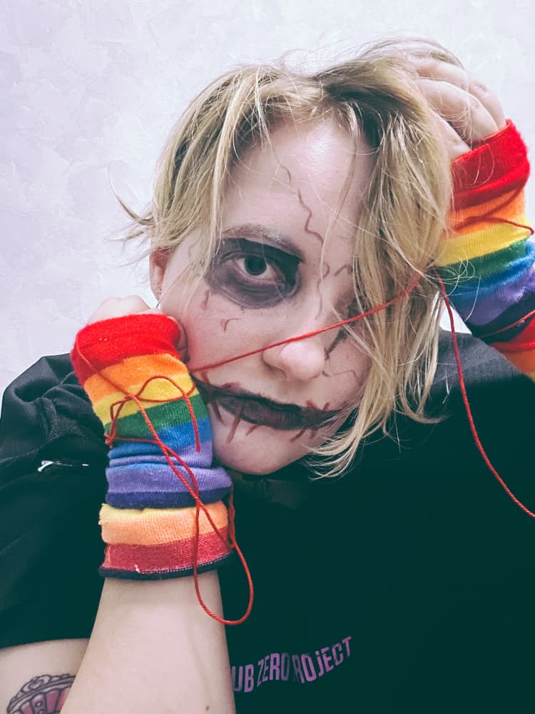 Raver Doll  - Photo 3