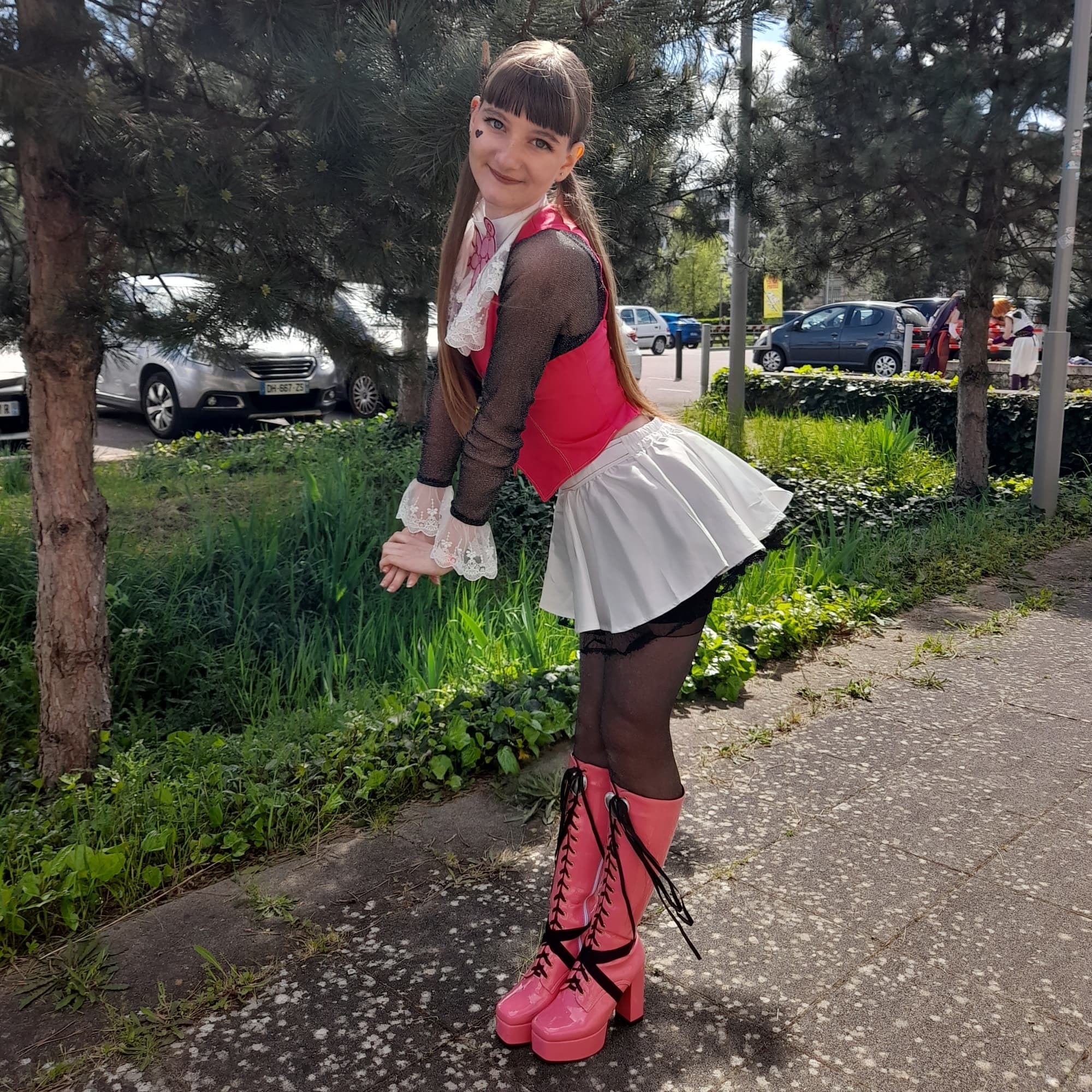 Draculaura - Monster High cosplay photoshoot cover