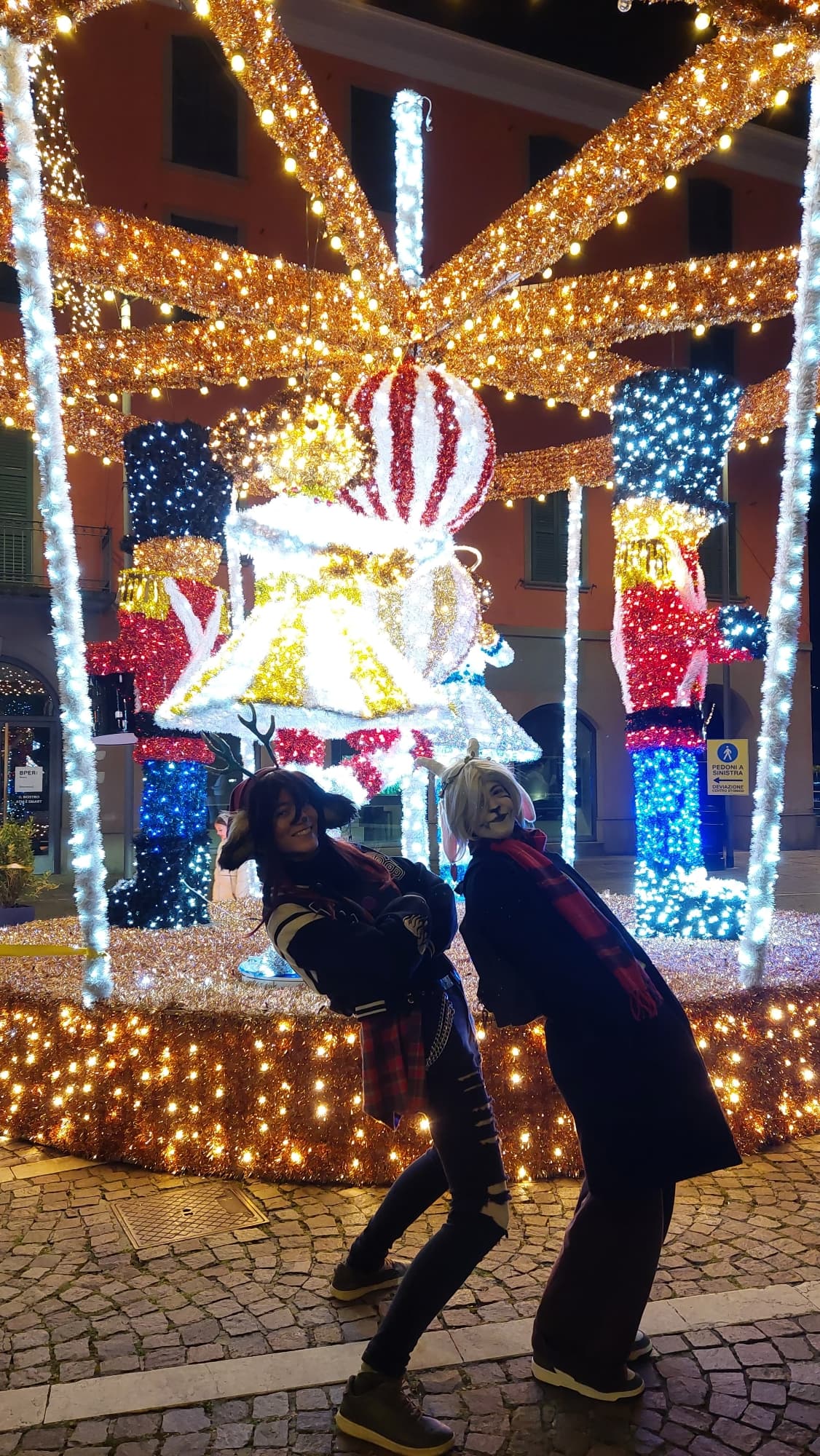 Dess and Azzy - Photo 7