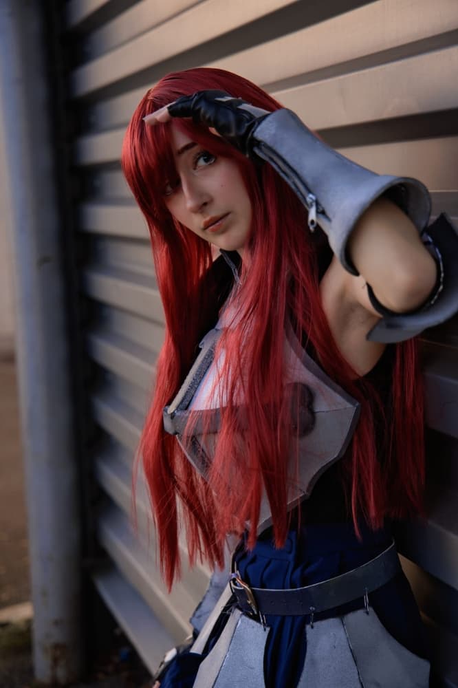 Erza Scarlet - Photo 2