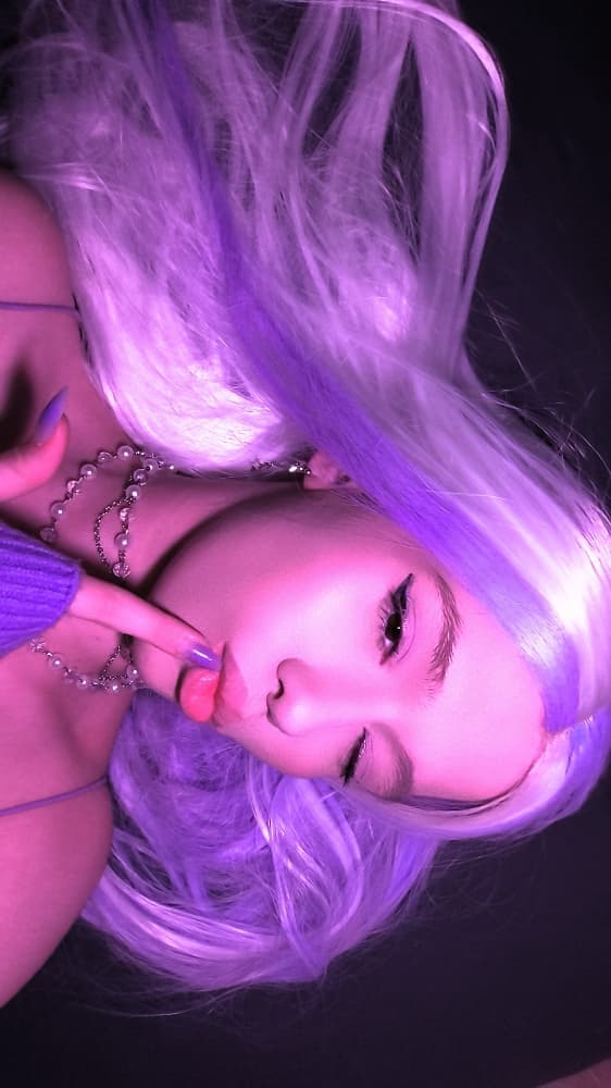 Oli Paris  - Photo 1