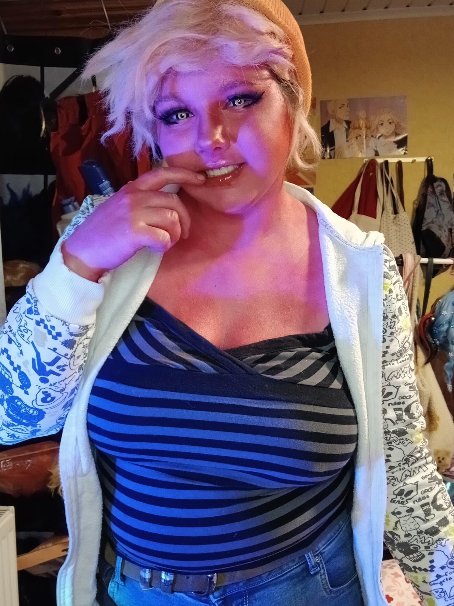 Mina ashido casual - Photo 10