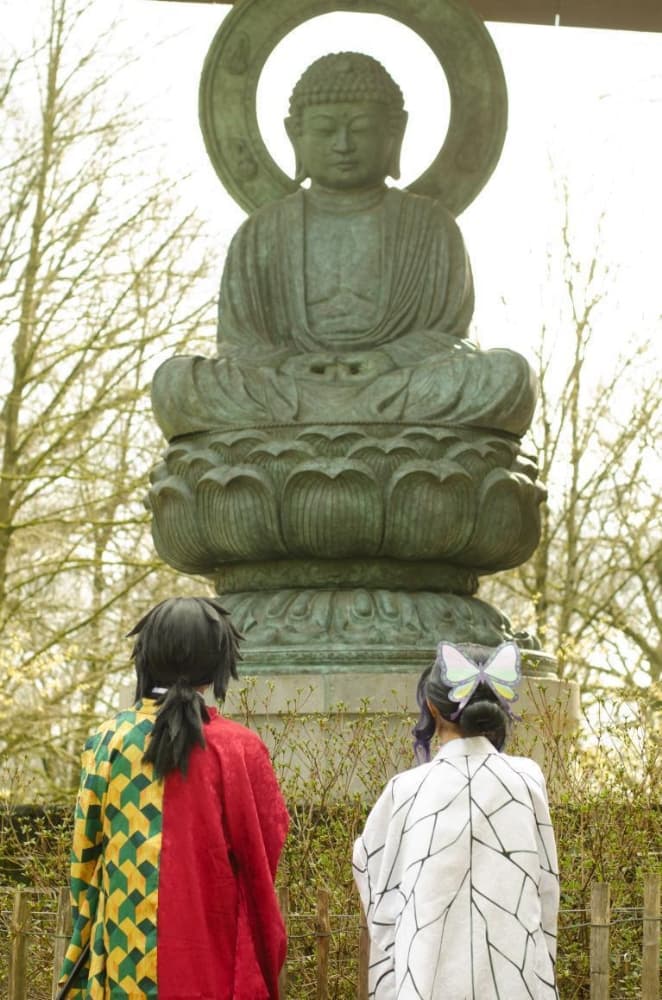 Shinobu & Tomioka - Photo 9