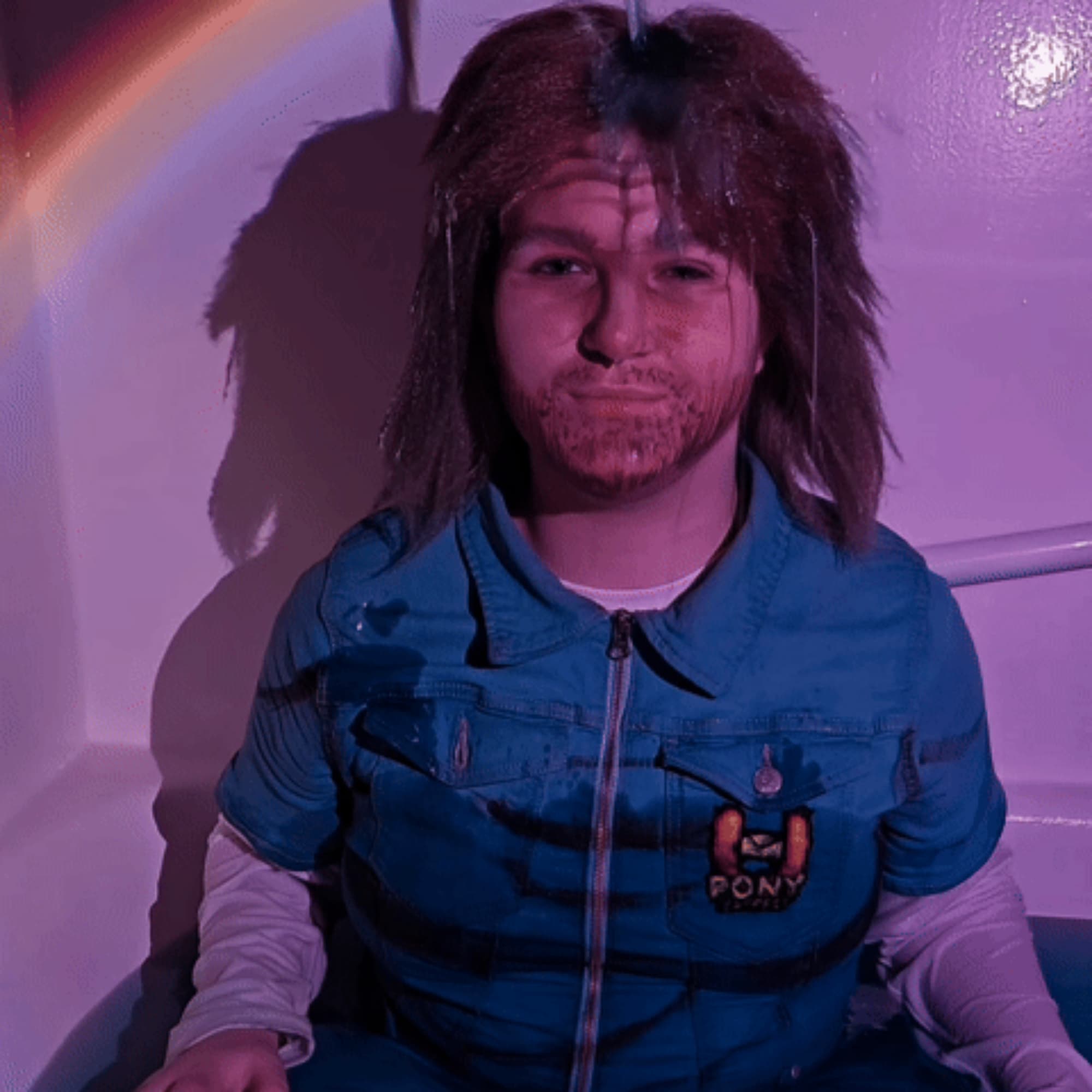 Tub of Mouthwash - Photo 4