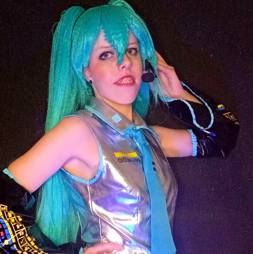 Hatsune Miku - Vocaloid cosplay photoshoot cover