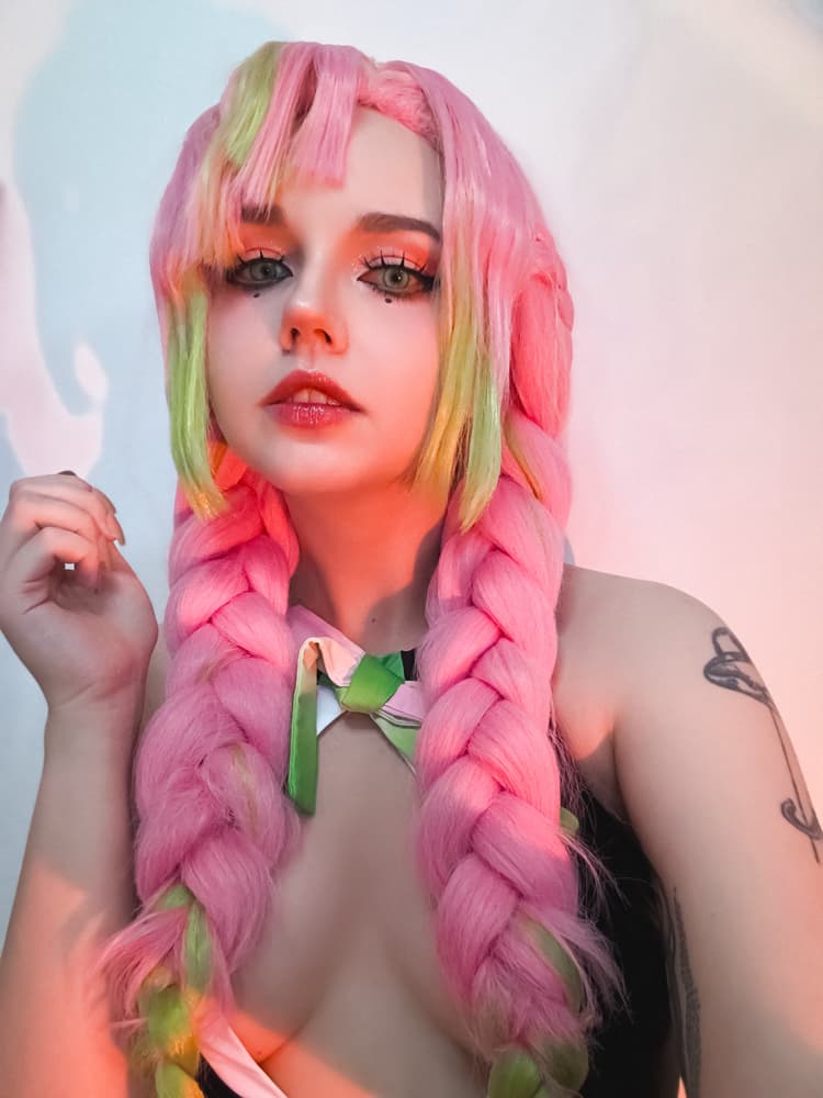 swimsuit mitsuri 🍡 - Photo 1