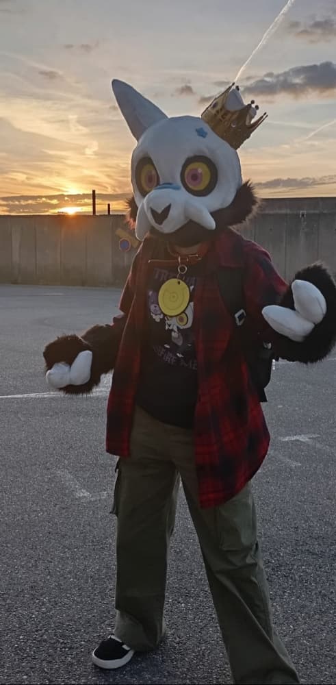 King Clawthorne - Photo 2