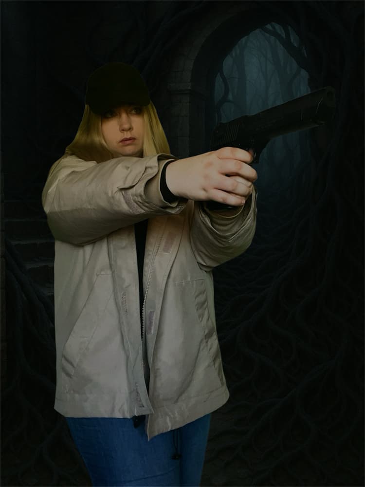 Rose Winters - Photo 2