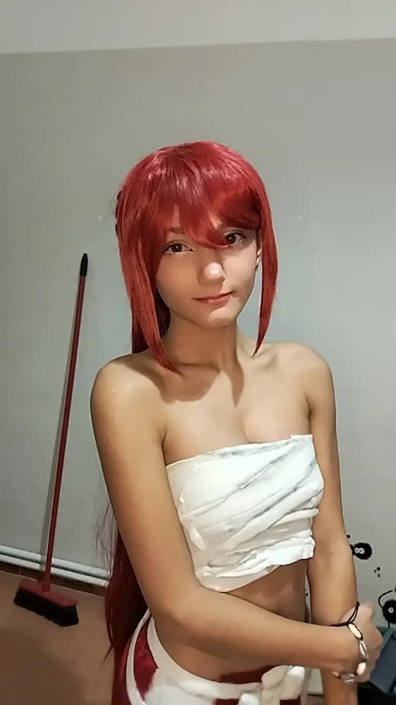 Erza - Photo 4