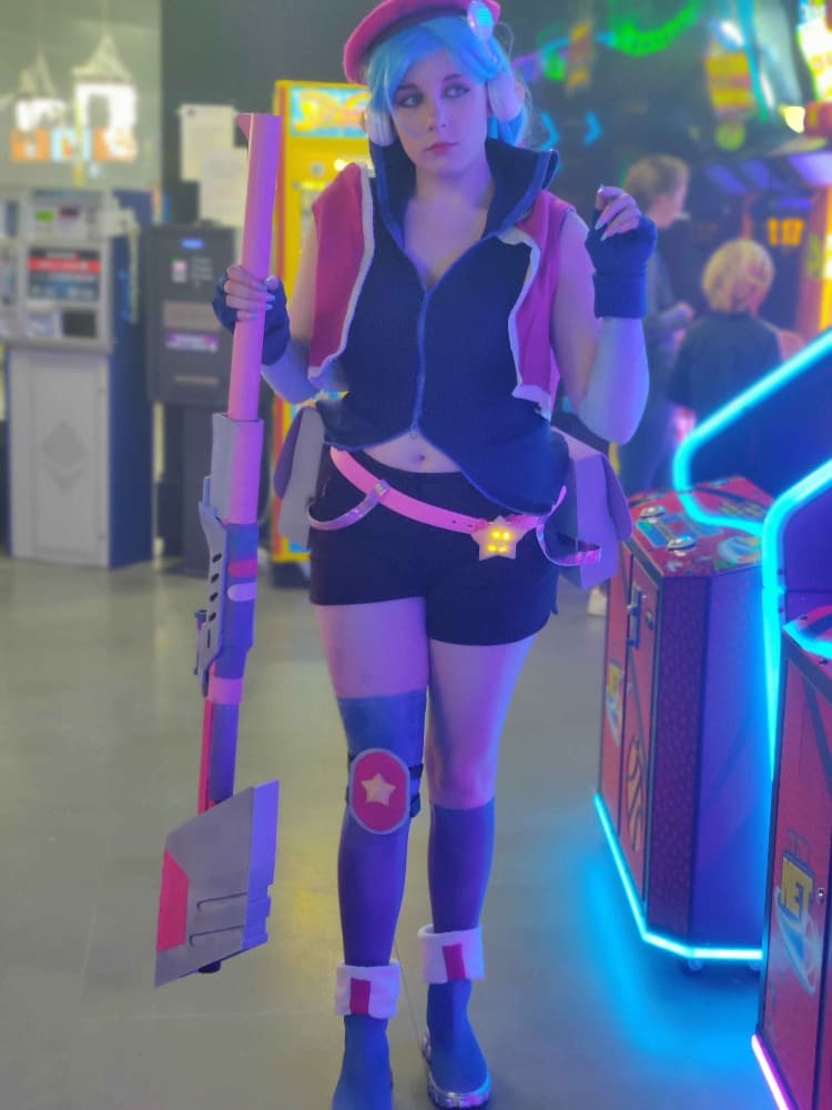 Caitlyn Arcade - Photo 4