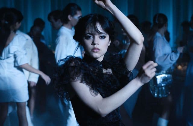 Mercredi Addams (Prom Dress)