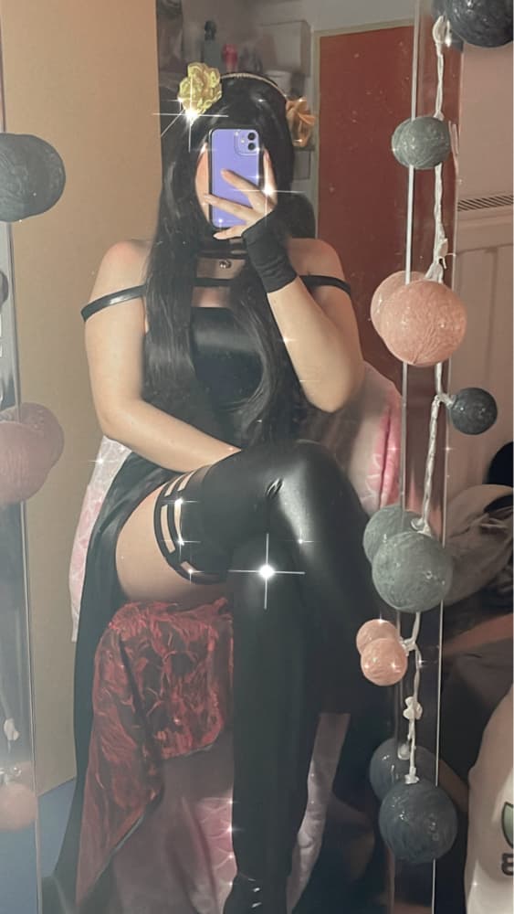 Yor Forger - Photo 35