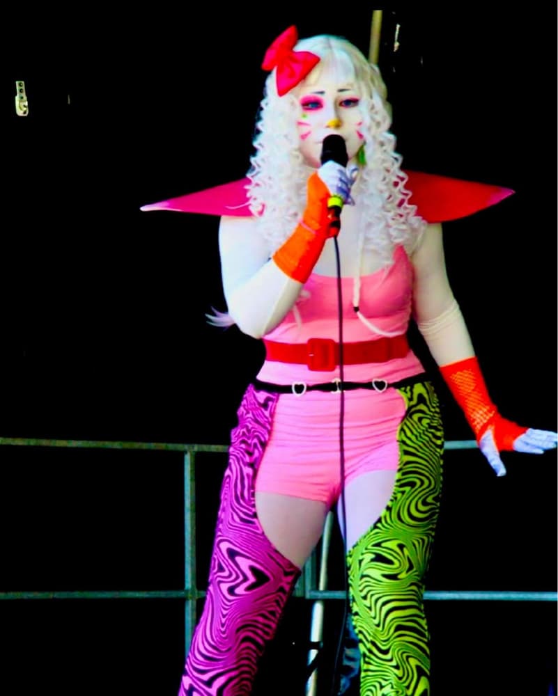 Glamrock Chica - Photo 1