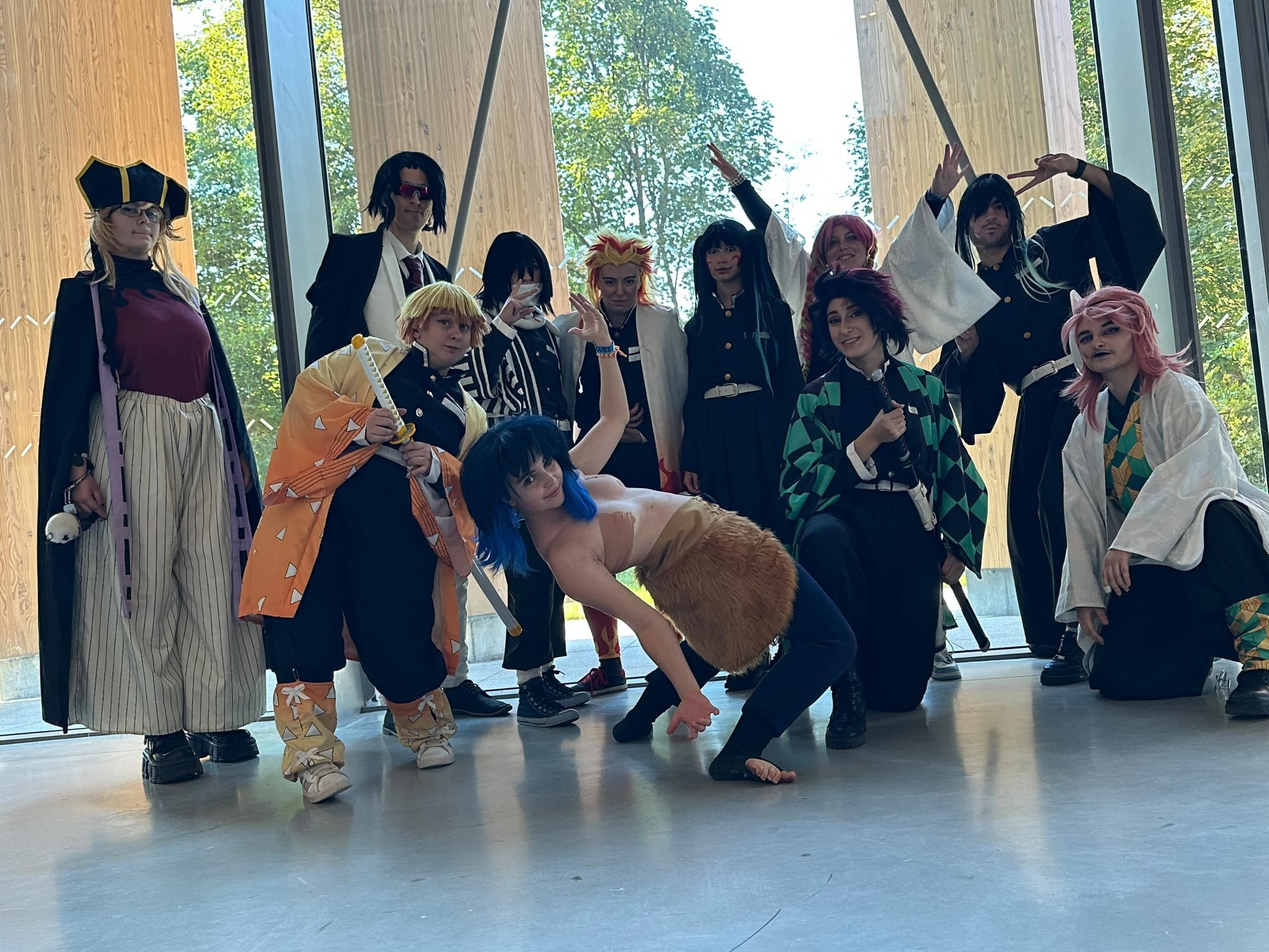 INOSUKE ⚠️TW body⚠️ - Photo 2