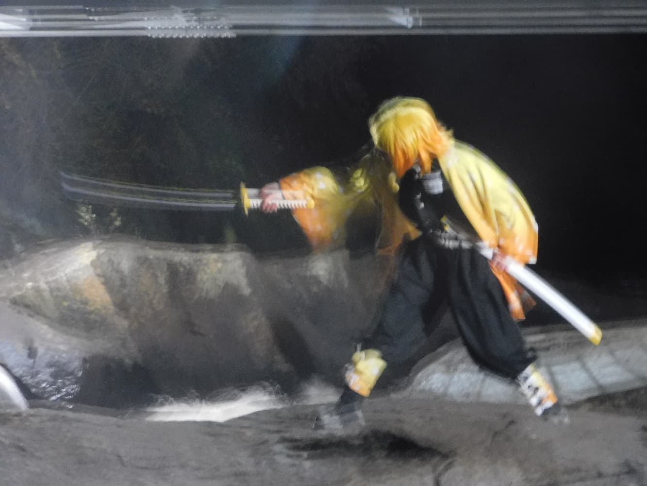 Night Zenitsu - Photo 18