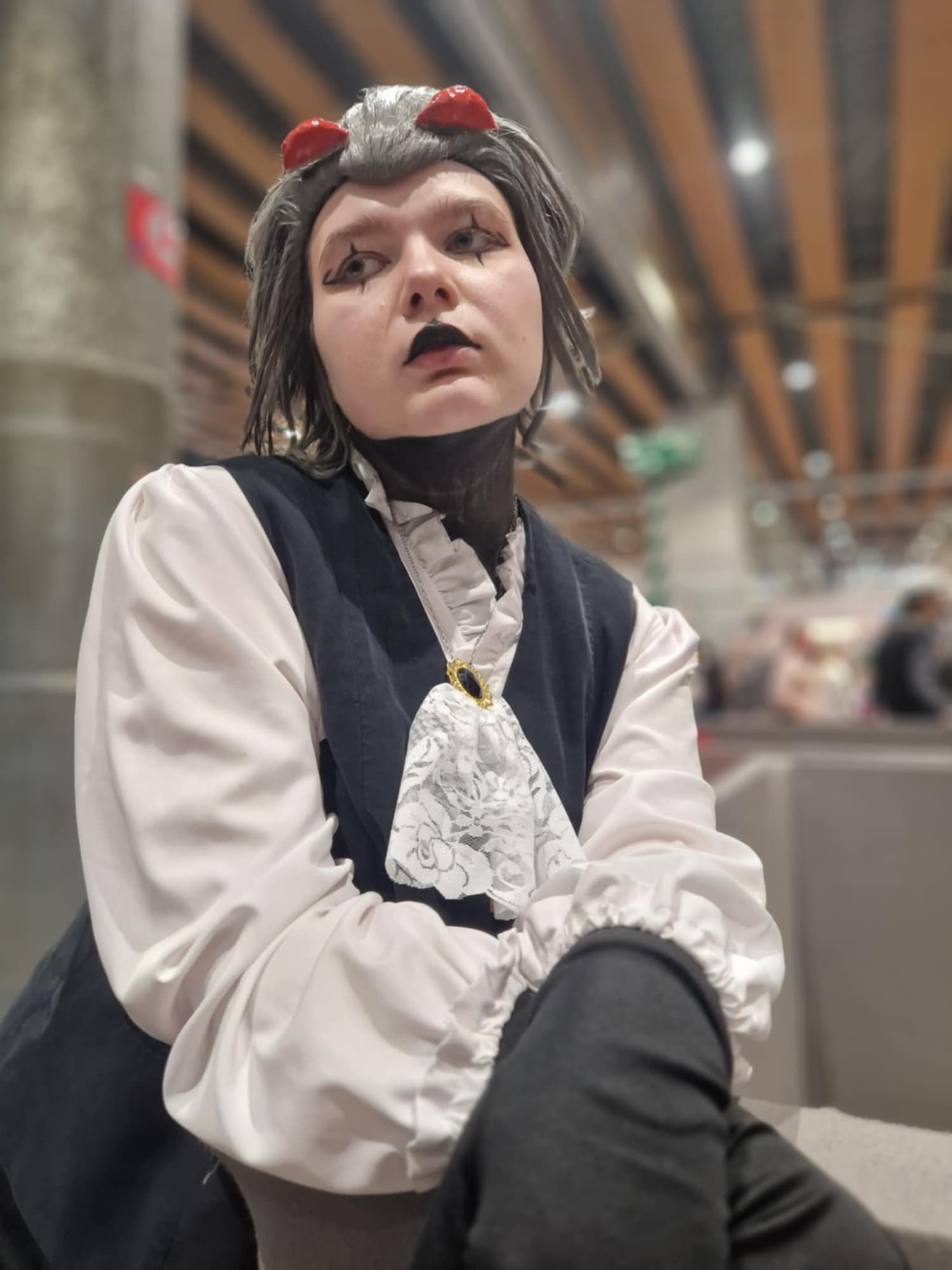 Stolas other outfit - Photo 13