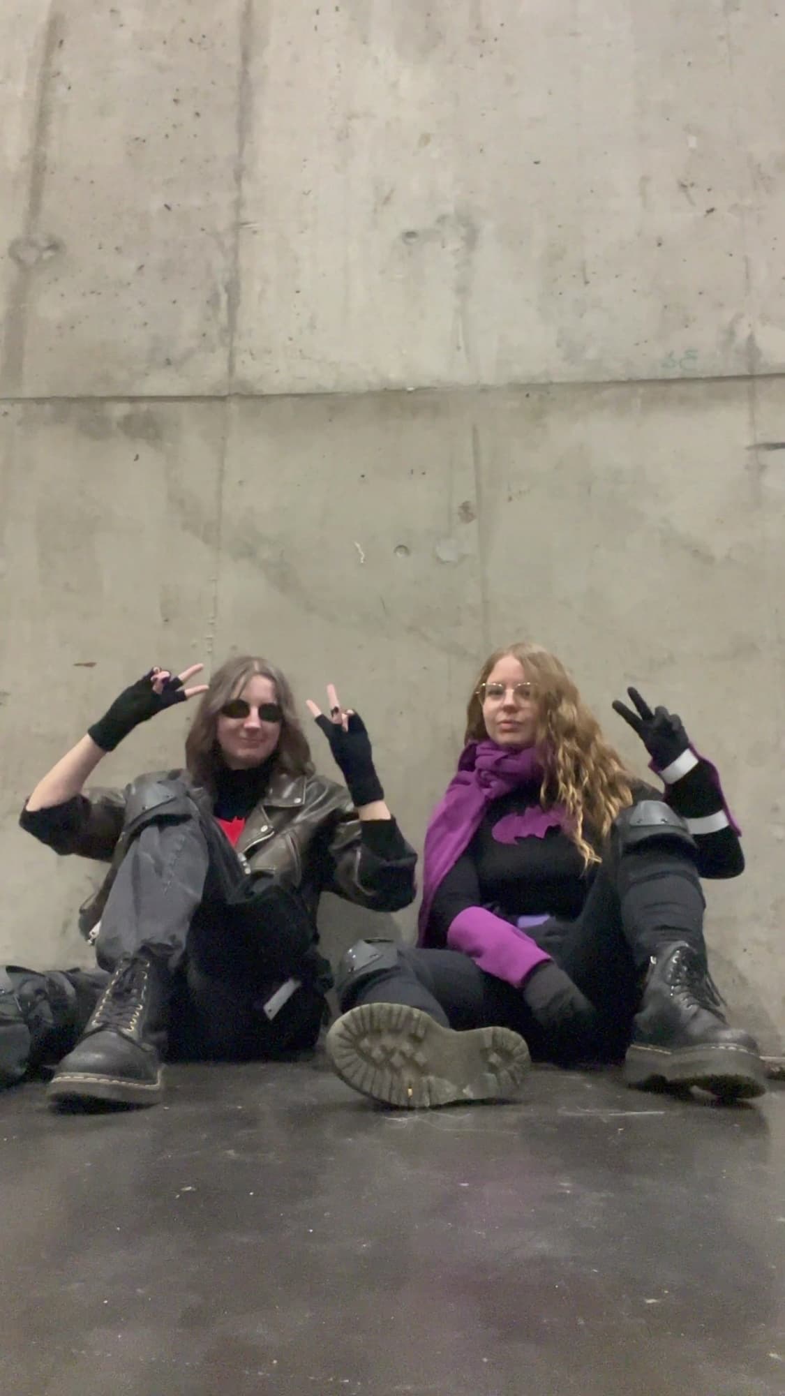 Red Hood x Spoiler - Photo 6